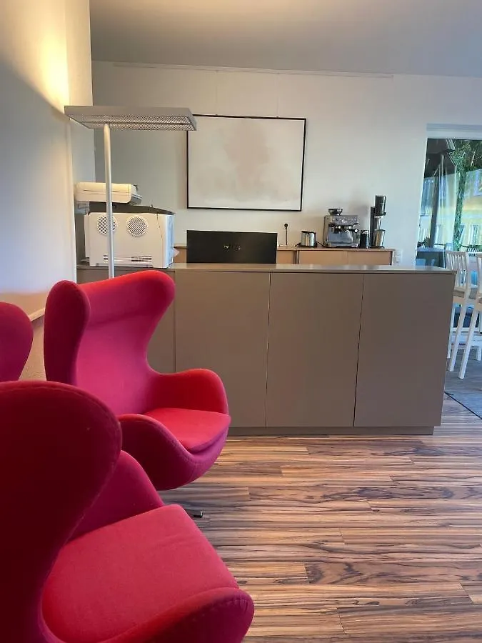 „1. Salzburg Work & Sleep Luxury Apartment“ Fuer Arbeiten & Wohnen !
