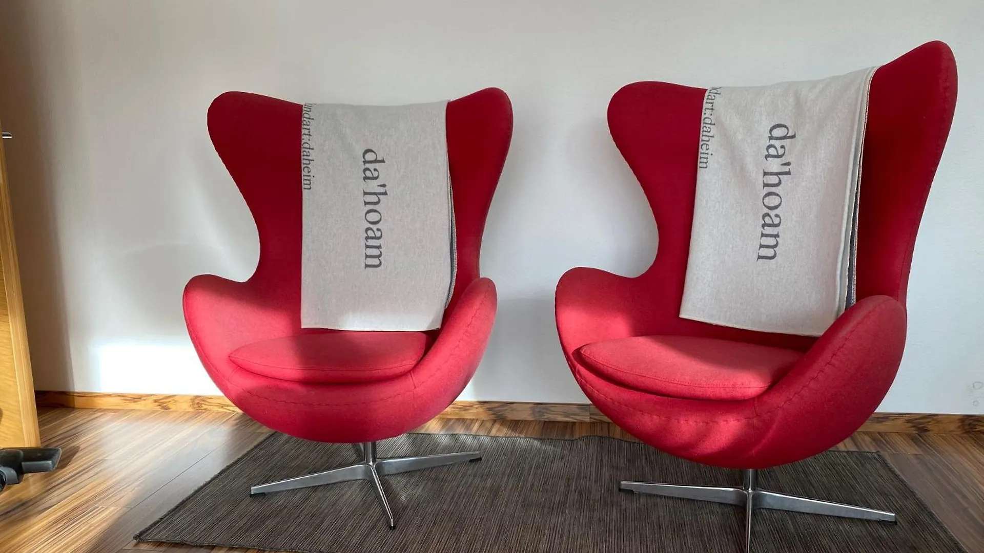 „1. Salzburg Work & Sleep Luxury Apartment“ Fuer Arbeiten & Wohnen !