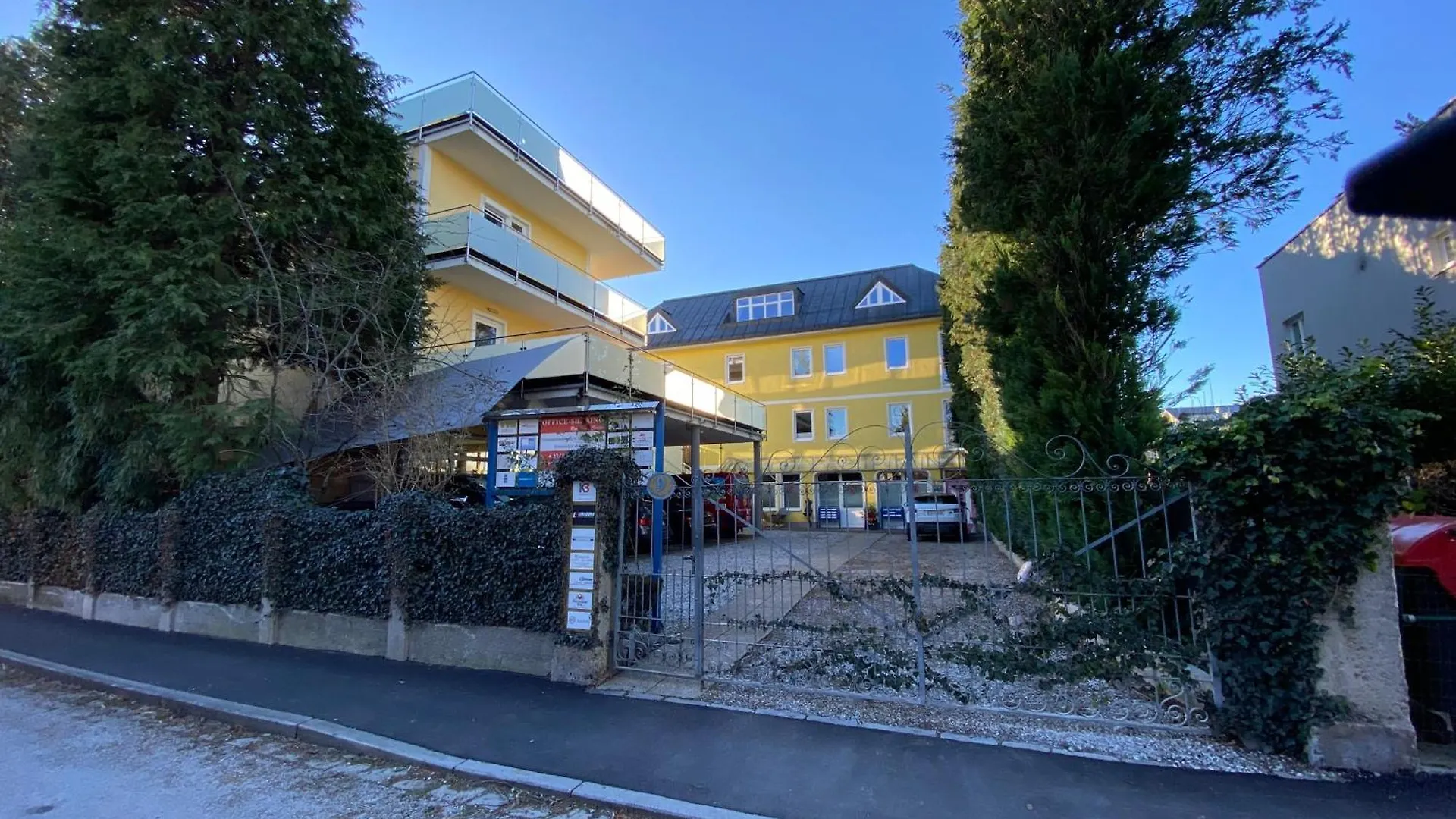 „1. Salzburg Work & Sleep Luxury Apartment“ Fuer Arbeiten & Wohnen ! شقة